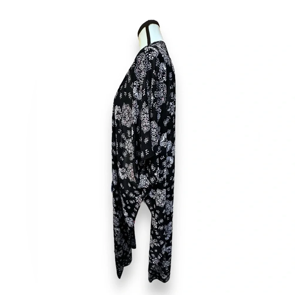Women’s torrid 1 2 Black Mandala Print Chiffon Kimono Duster 14 16 18 20 1X 2X - Picture 5 of 14